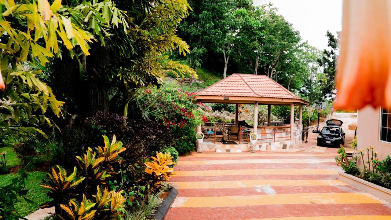 Cliffe Ranch Villa Mandeville Exteriör bild